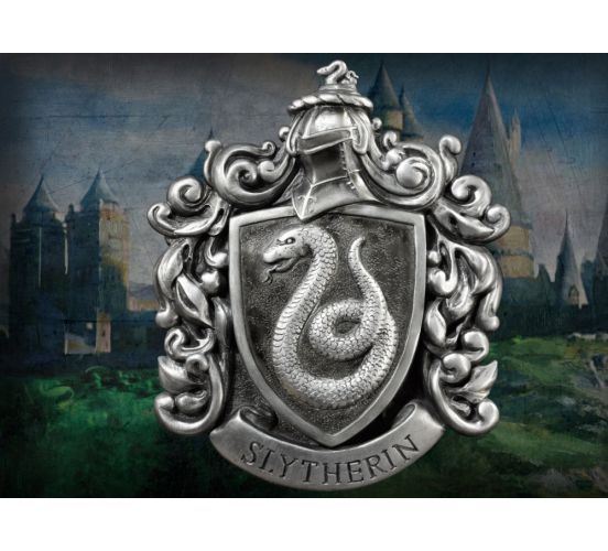 Harry-Potter-Slytherin-Wappen-mit-Wandhalterung-1 Harry-Potter-Slytherin-Wappen-mit-Wandhalterung-1